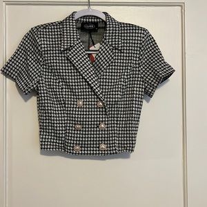 Cropped Houndstooth sleeveless blazer/top. Size M